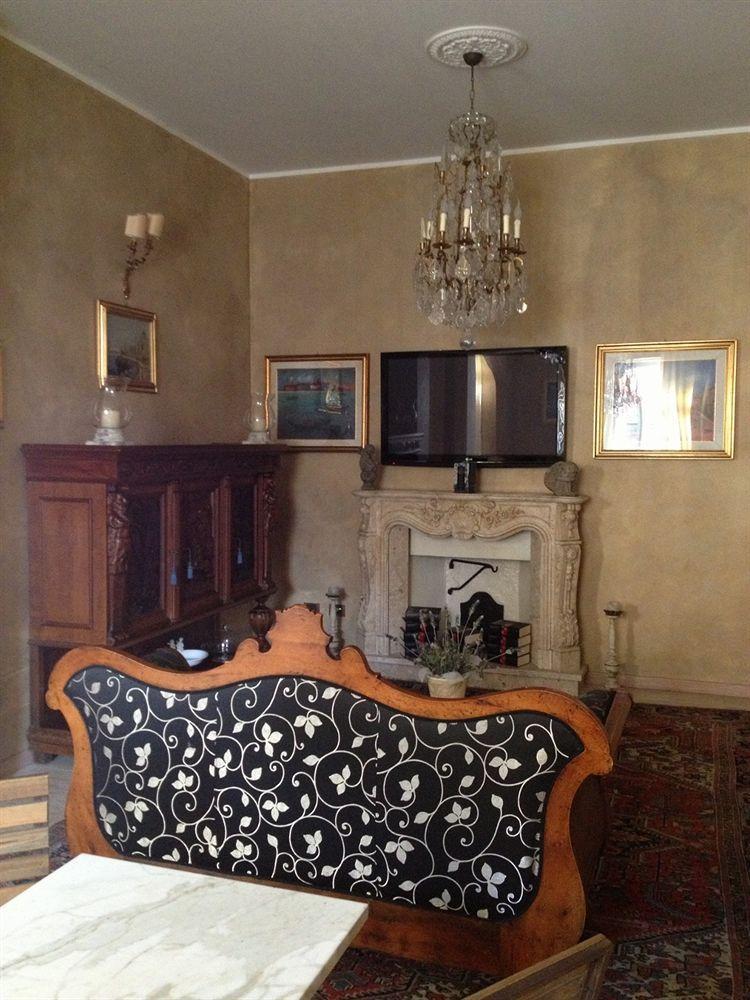 Hotel La Petite Maison В'яреджо Екстер'єр фото