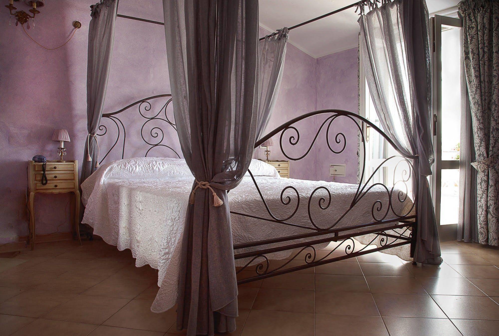 Hotel La Petite Maison В'яреджо Екстер'єр фото