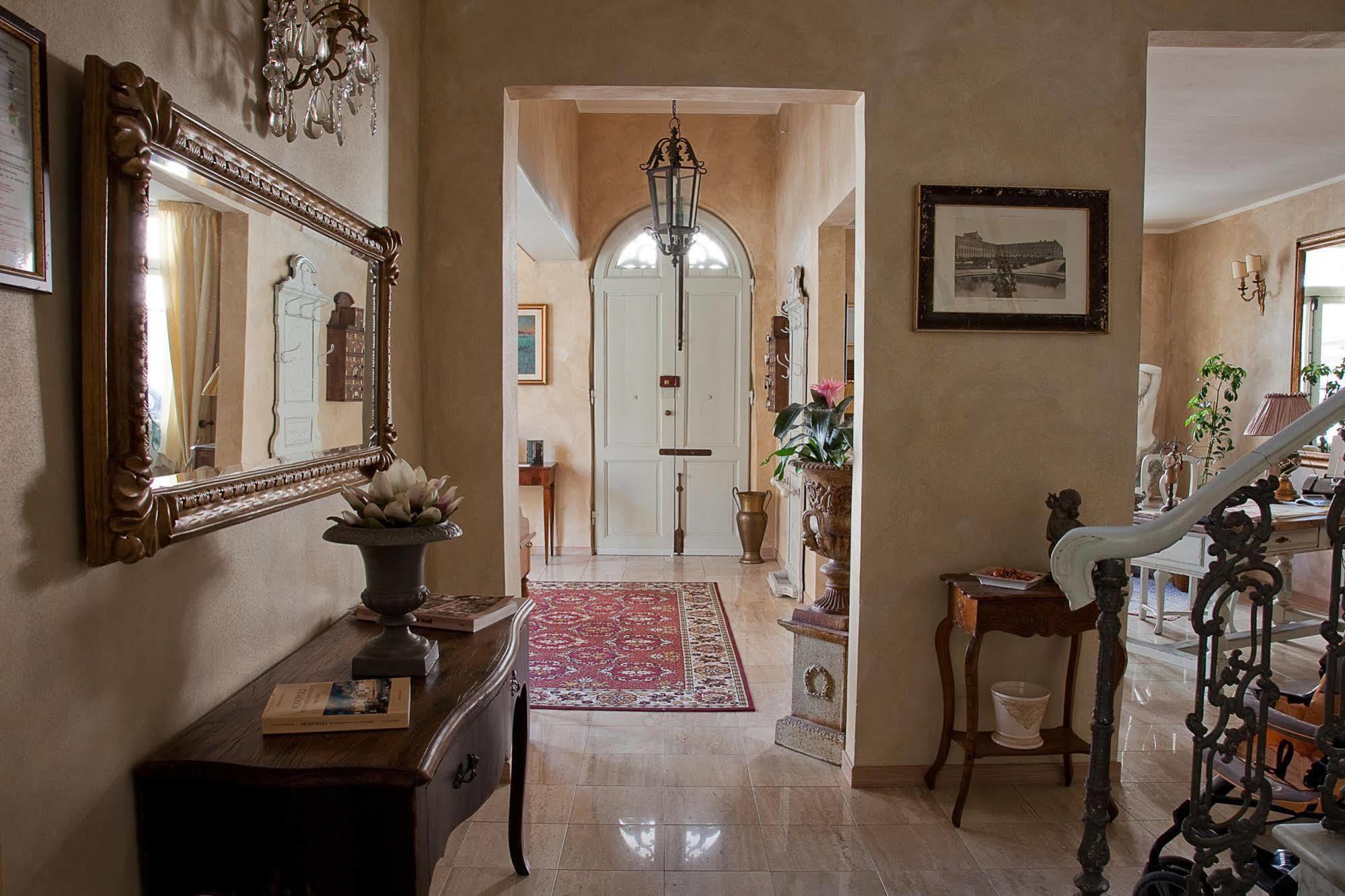 Hotel La Petite Maison В'яреджо Екстер'єр фото